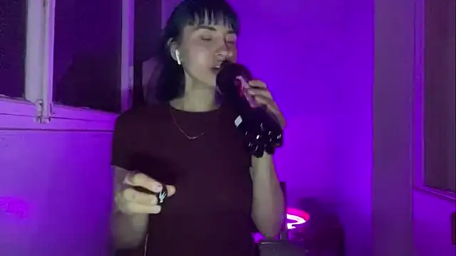 Czat XXX na żywo – SuccubKira