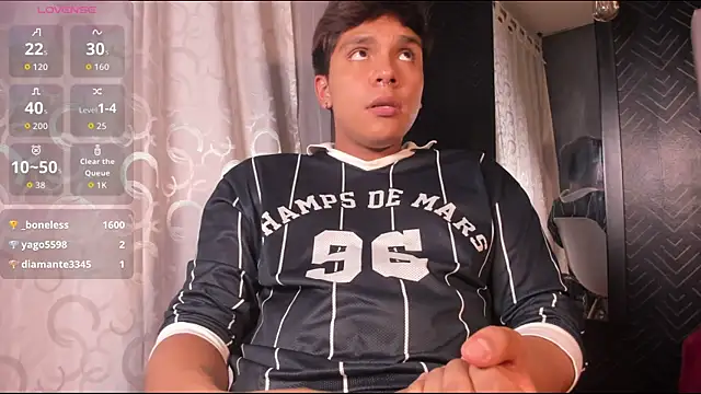 Chat +18 de Thiago_Kozak ao vivo