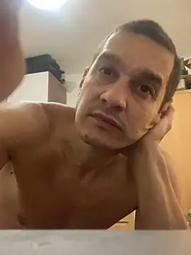 Show modela slabyhrac na web-kameri