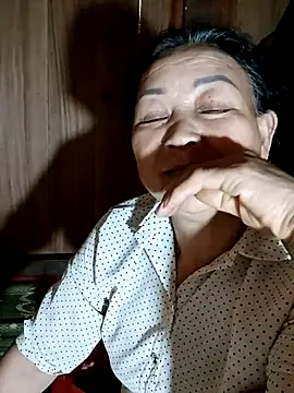 Orio-baby Pertunjukan Webcam