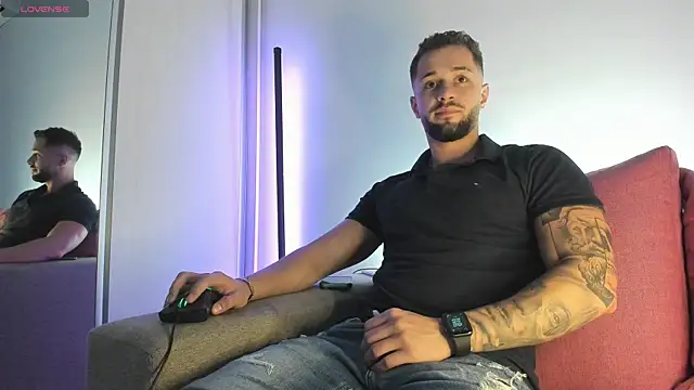 nicholasX1 Chat XXX in diretta