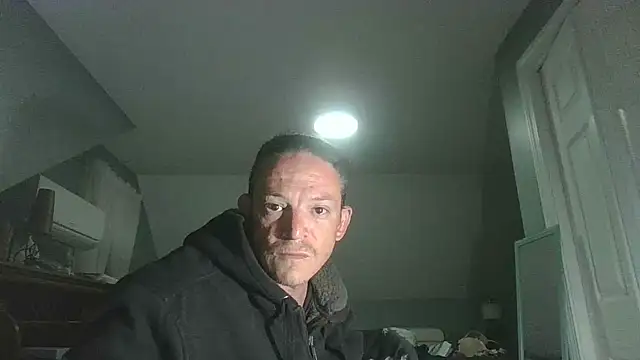 دردشة ShadowLove85 الجنسية المباشرة