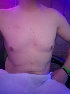 chronic_vibez Show in webcam