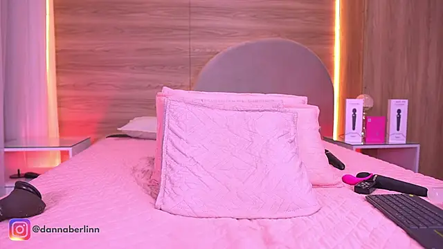 danna_berlin_ élő XXX-chatje