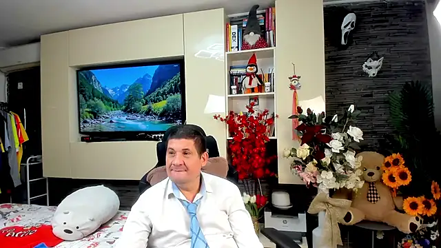SpartacusDaddy48 Webcam show