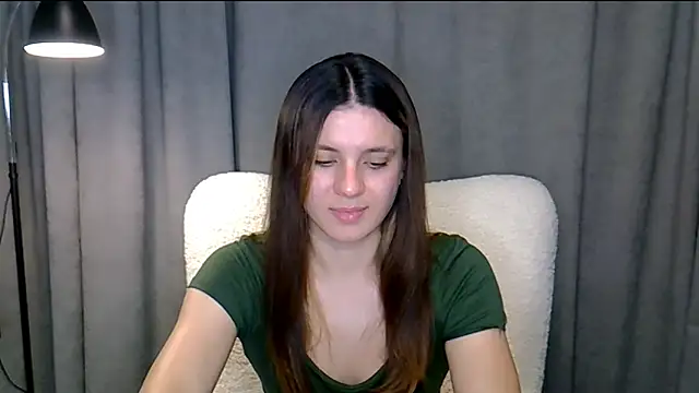 Chat XXX en directo de KiraHoney