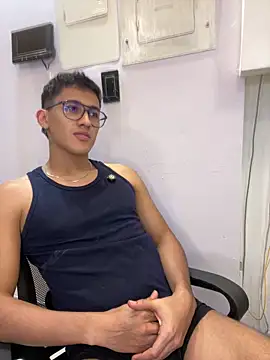 عرض كام SalvadorFit