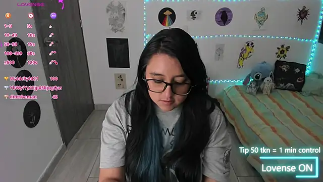 Chat XXX en directo de Cherry_blush_