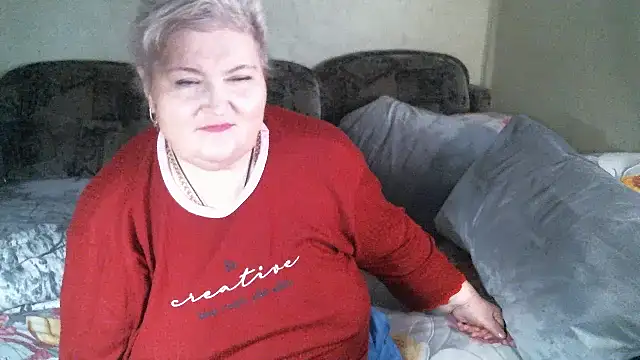 Lana555 即時 XXX 聊天