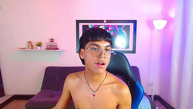 Maecum18 Live XXX-Chat