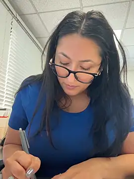 XXX chat uživo modela Goddessxxrosexx