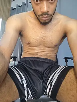 Oliver_bigblack_cock Adlı Modelin Web Kamerası Şovu