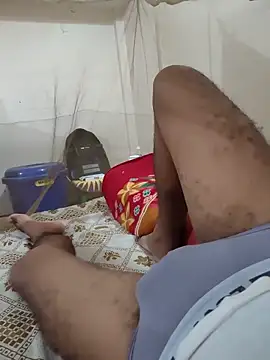 Show modela INDIAN_CHEESY-BOSS na web-kameri