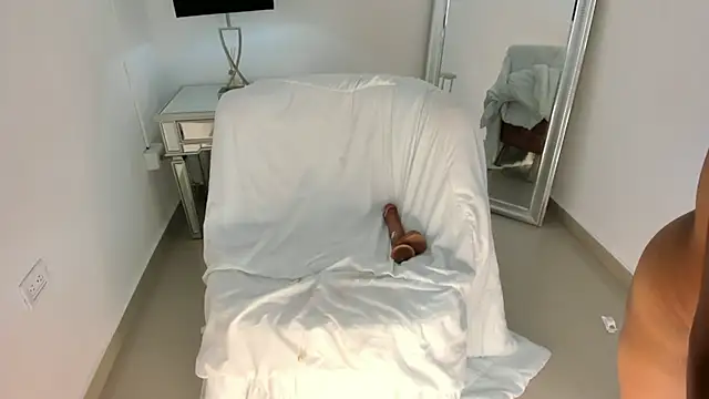 Zoe_borgues' Live XXX Chat