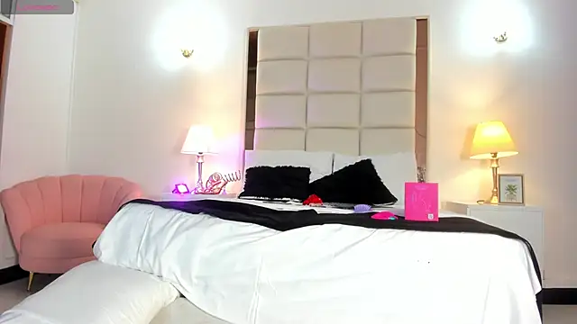 XXX chat uživo modela Taylor_Royal_