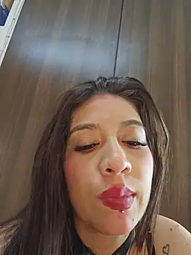Rebeca_xs 在線直播表演