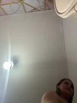 Amira_Malia Adlı Modelin Canlı XXX Sohbeti