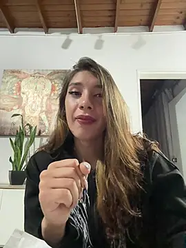 دردشة NICOLSKINNY1 الجنسية المباشرة