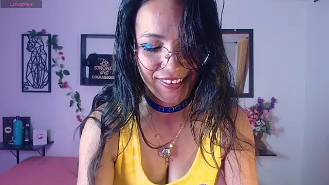 Chat XXX en directo de Dakota_ro