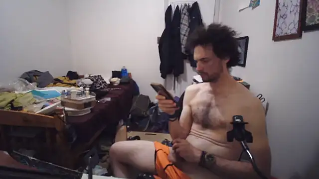 JohnnyMoves: διαδικτυακό σόου στην κάμερα