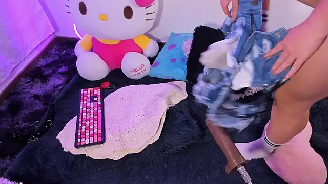CassieBigass_ XXX чат на живо