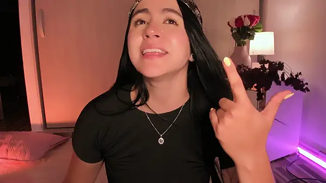 Онлайн чат XXX CoralineKam1