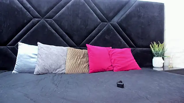 XXX chat uživo modela Dantzel_
