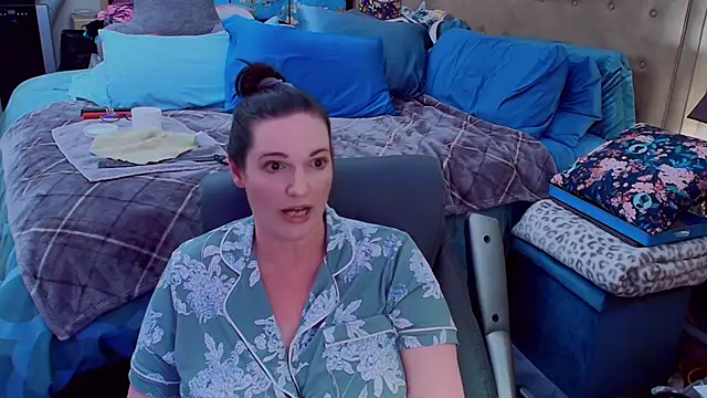 แชท XXX สดของ ninajaymes
