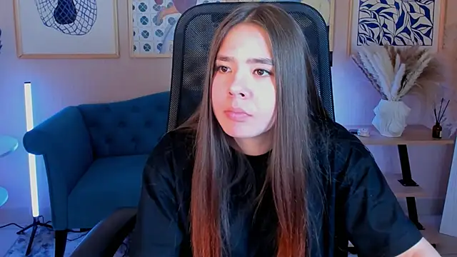 Živý XXX chat SayaHeartnet
