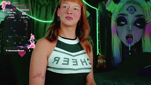 XXX chat uživo modela Summer_XO