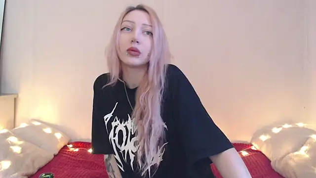 دردشة Emily_hardcore الجنسية المباشرة