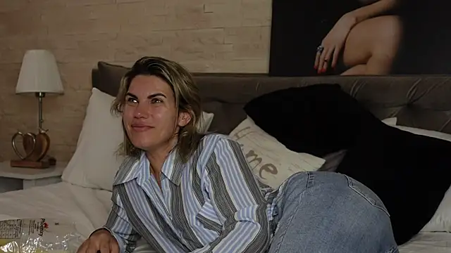 FeliciaKrige – Naživo XXX chat