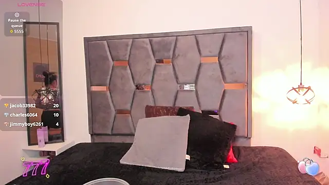Keyla_Brunette_ Adlı Modelin Canlı XXX Sohbeti