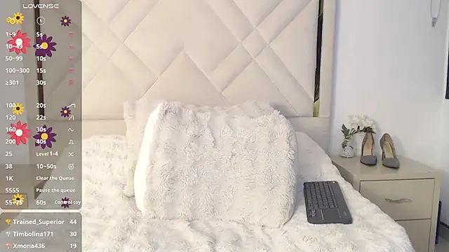 Chat +18 de CatalinaMontoya ao vivo