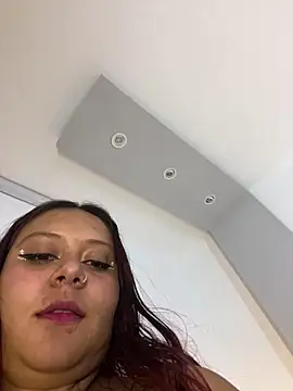 XXX chat uživo modela Nahia_Baker4
