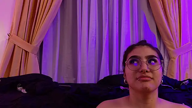 Afrodita-hott's Live XXX Chat