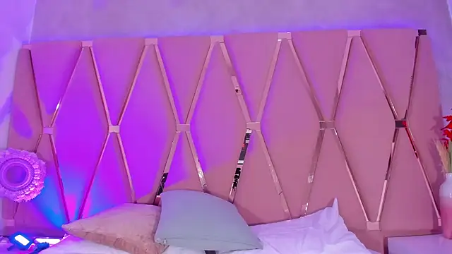 IsaBlue 即時 XXX 聊天