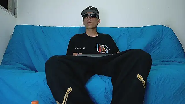 Party_Straight 网络视讯表演