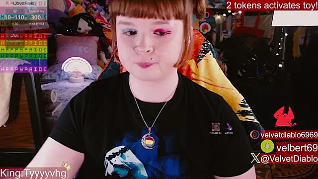 Chat +18 de VelvetDiablo ao vivo