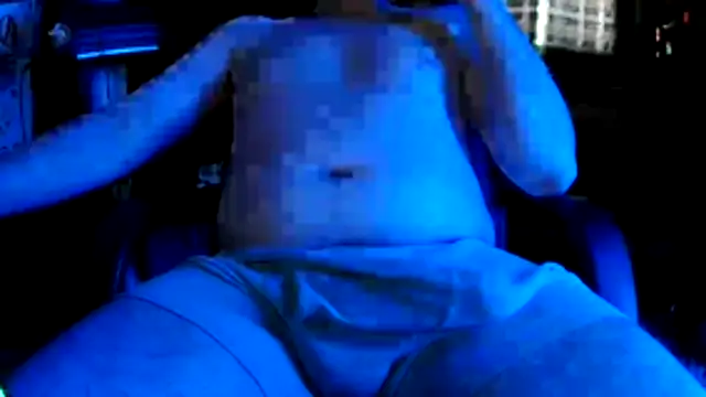 Bowerboi Show in webcam