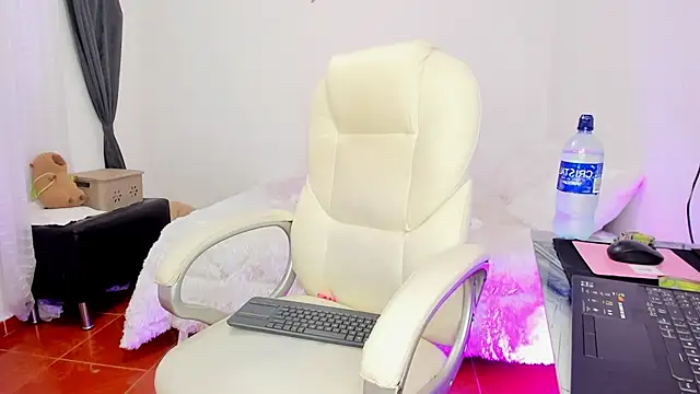 ashanty_b5 – Naživo XXX chat