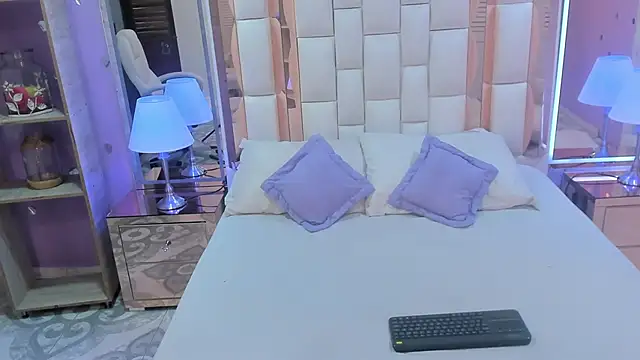 Goldentemptation_ élő XXX-chatje