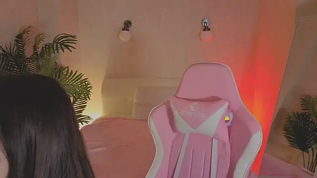 دردشة Nicole_Brownie الجنسية المباشرة