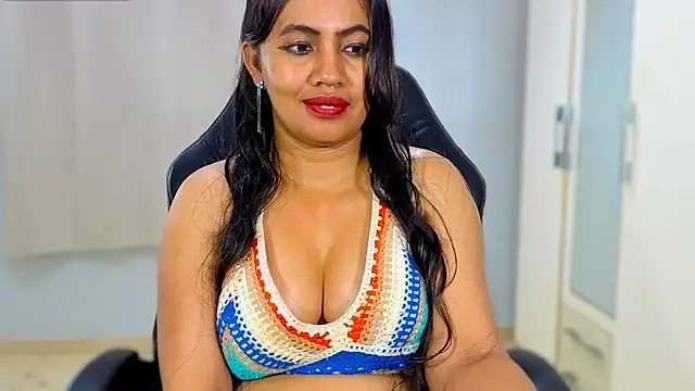 FannyXhot Adlı Modelin Canlı XXX Sohbeti