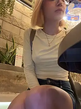 Chat XXX en directo de SweetBunnyGF