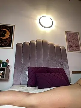 sky_caroline Chat XXX in diretta