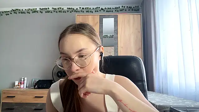 Chat +18 de Milaissocute ao vivo