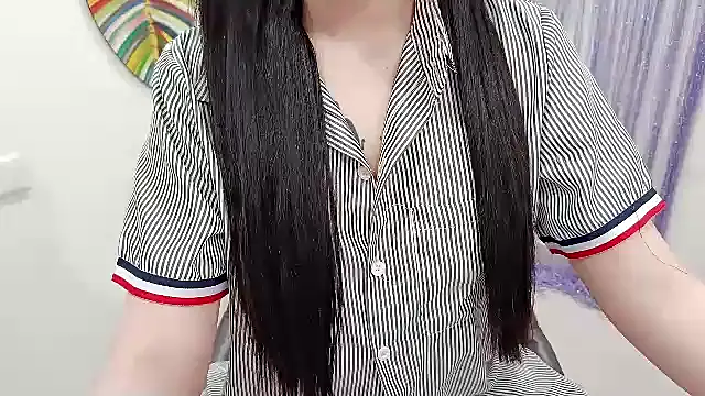 צ'אט XXX בשידור חי של Ari-sweety
