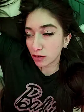 DaddyLolii Adlı Modelin Canlı XXX Sohbeti