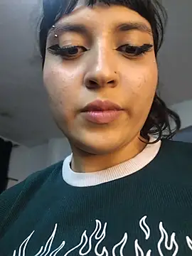 Lubnna Live XXX-chat